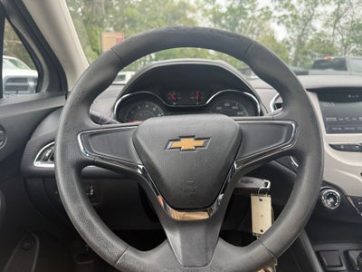 2018 Chevrolet Cruze LS Auto