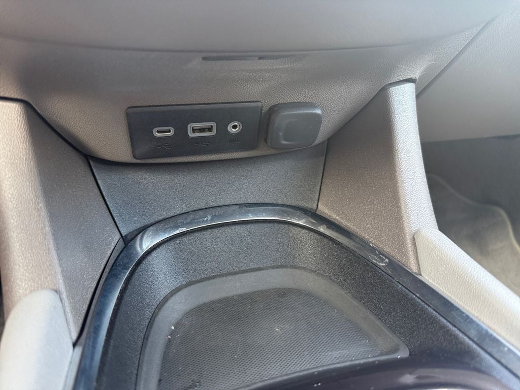 2022 Chevrolet Malibu FWD 1FL