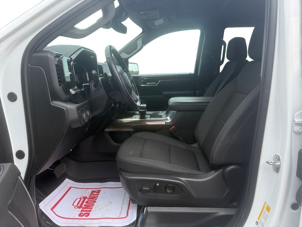 2025 Chevrolet Silverado 1500 4WD Crew Cab Standard Bed LT