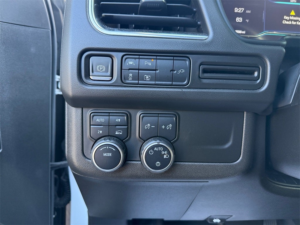 2022 Chevrolet Suburban 4WD RST