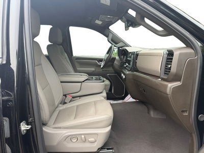 2025 GMC Sierra 1500 4WD Crew Cab Short Box SLT
