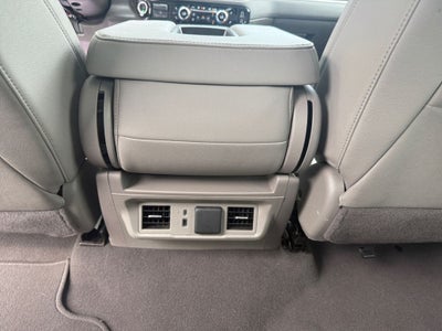 2025 GMC Sierra 1500 4WD Crew Cab Short Box SLT