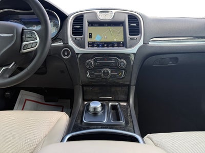 2023 Chrysler 300 Touring L