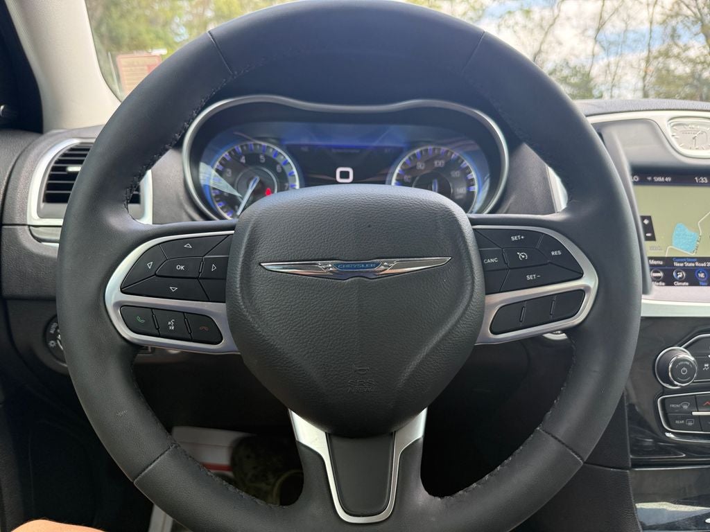 2023 Chrysler 300 Touring L