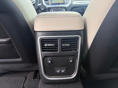 2023 Chrysler 300 Touring L