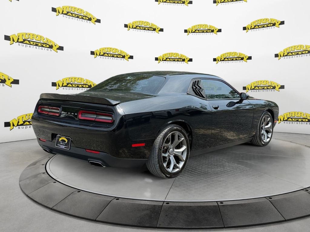 2017 Dodge Challenger SXT