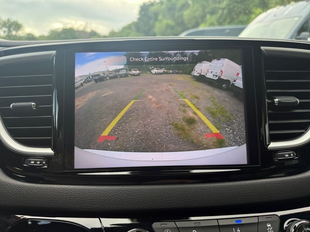 2025 Chrysler Pacifica Select