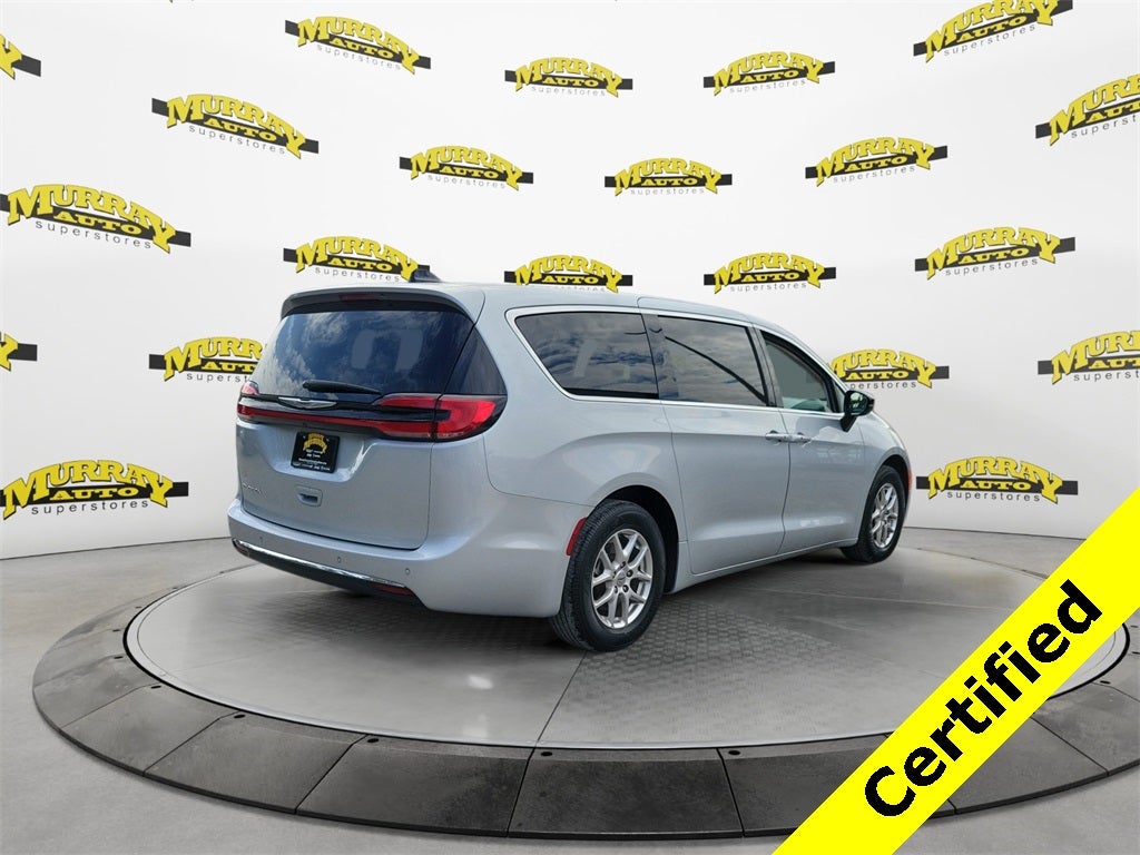 2024 Chrysler Pacifica Touring L