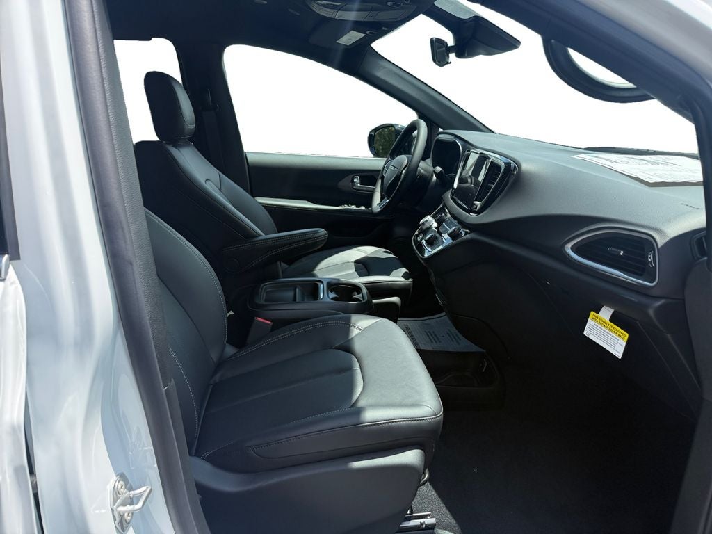 2027 Chrysler Pacifica PACIFICA LX