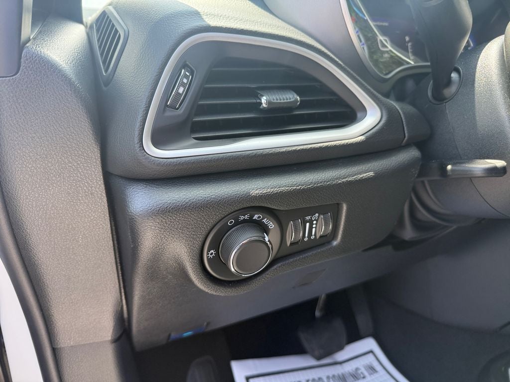 2027 Chrysler Pacifica PACIFICA LX