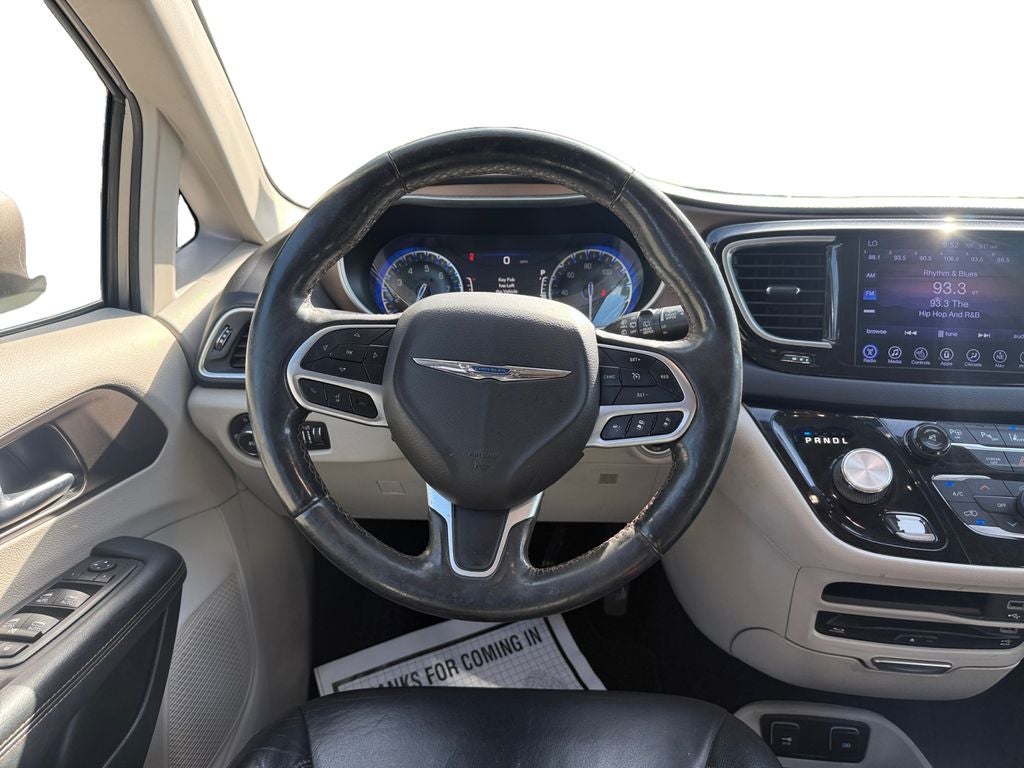 2017 Chrysler Pacifica Touring-L Plus