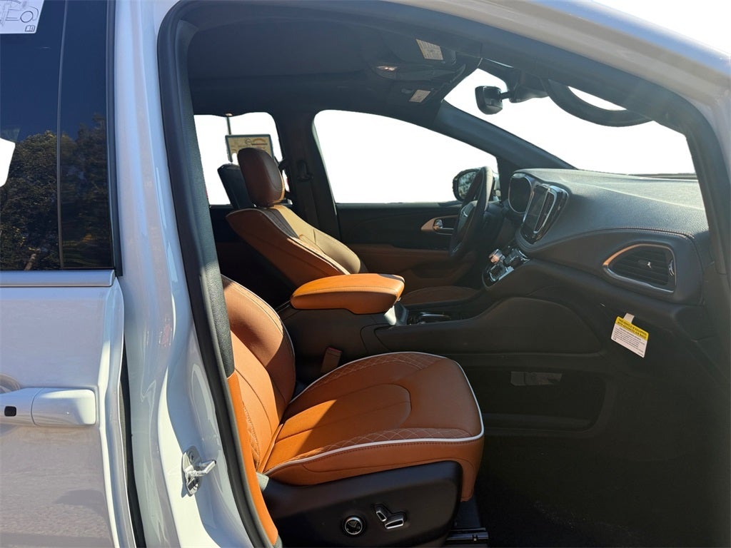 2026 Chrysler Pacifica PACIFICA PINNACLE