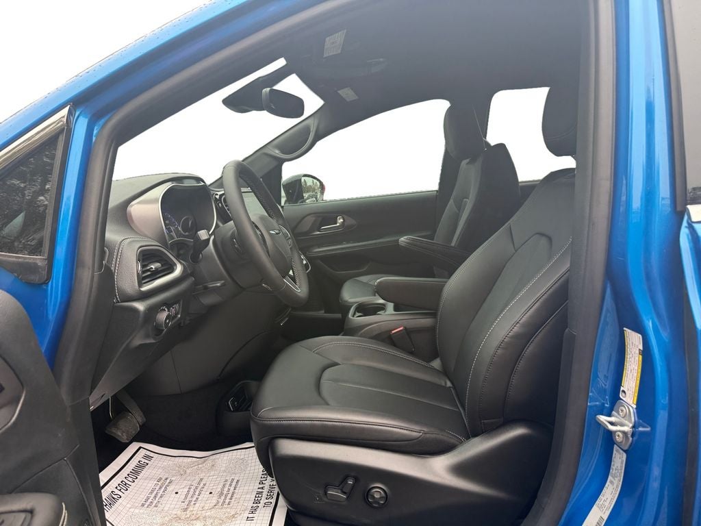 2026 Chrysler Pacifica PACIFICA SELECT AWD