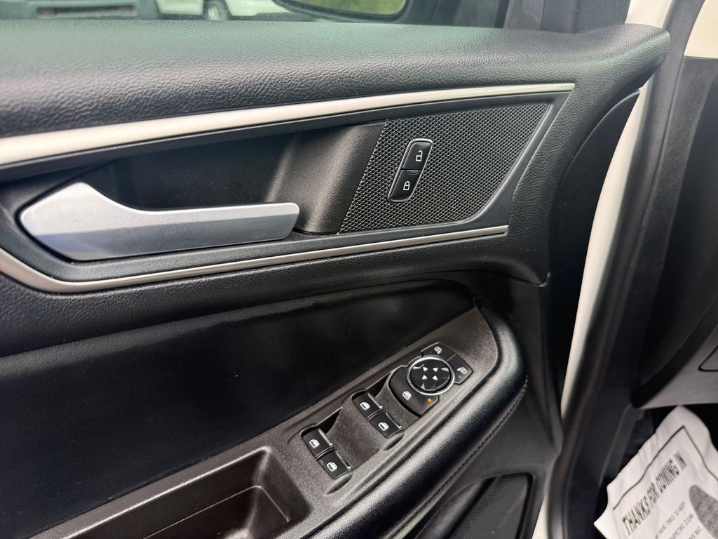 2022 Ford Edge SEL - Photo 19