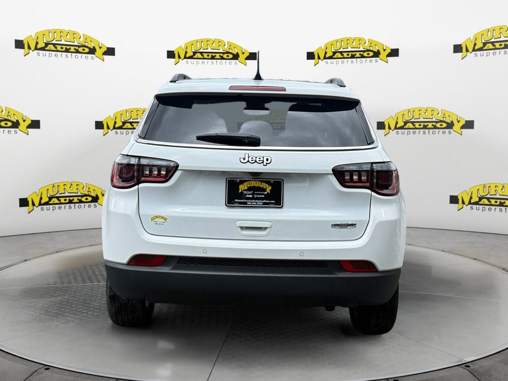 2022 Jeep Compass Latitude FWD
