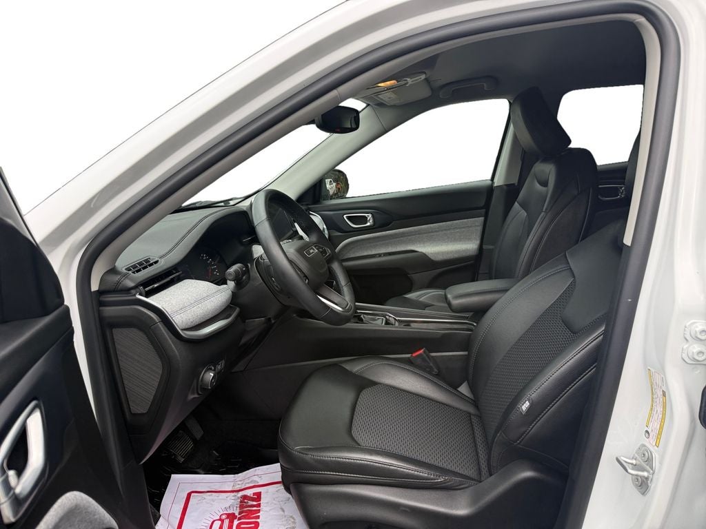2022 Jeep Compass Latitude FWD