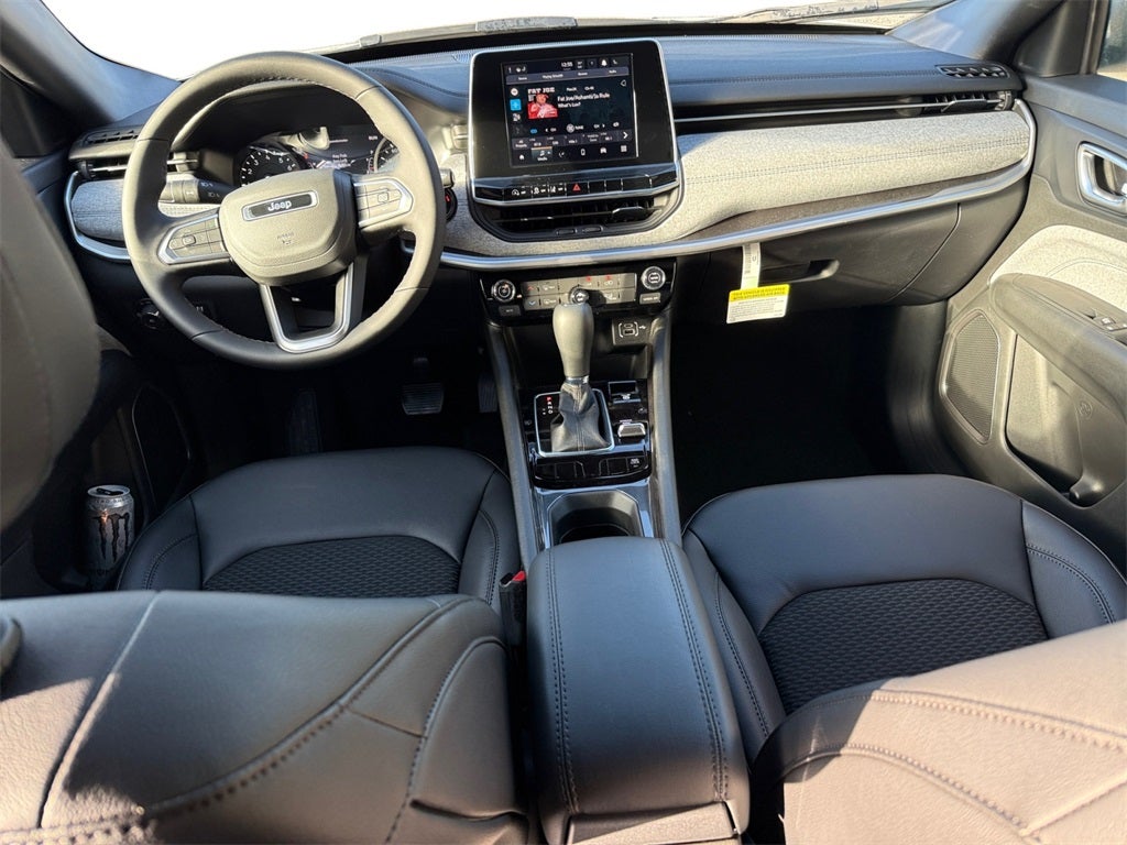 2026 Jeep Compass COMPASS LATITUDE 4X4