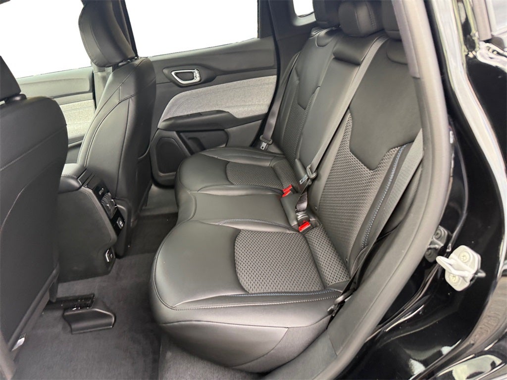 2026 Jeep Compass COMPASS LATITUDE 4X4