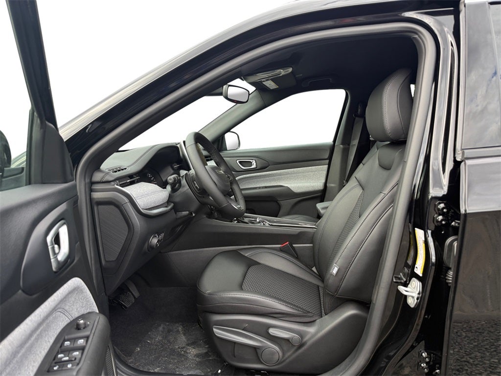 2026 Jeep Compass COMPASS LATITUDE 4X4