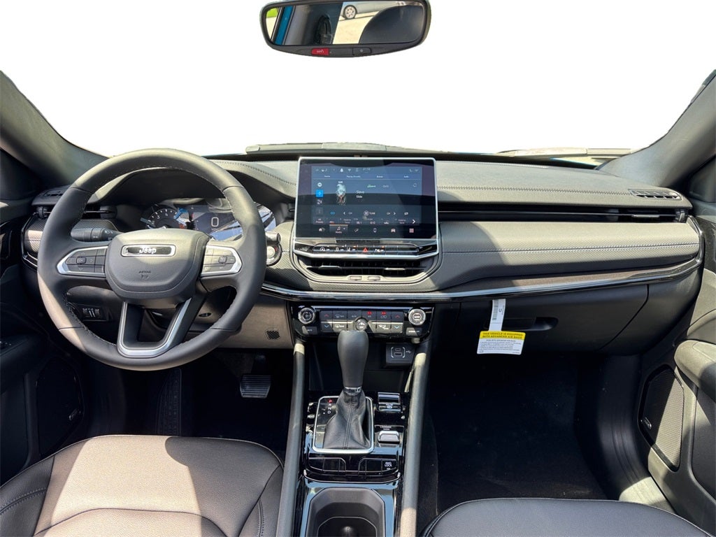 2025 Jeep Compass COMPASS LIMITED 4X4