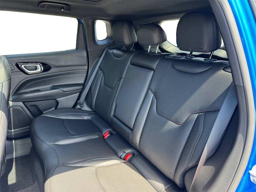 2025 Jeep Compass COMPASS LIMITED 4X4