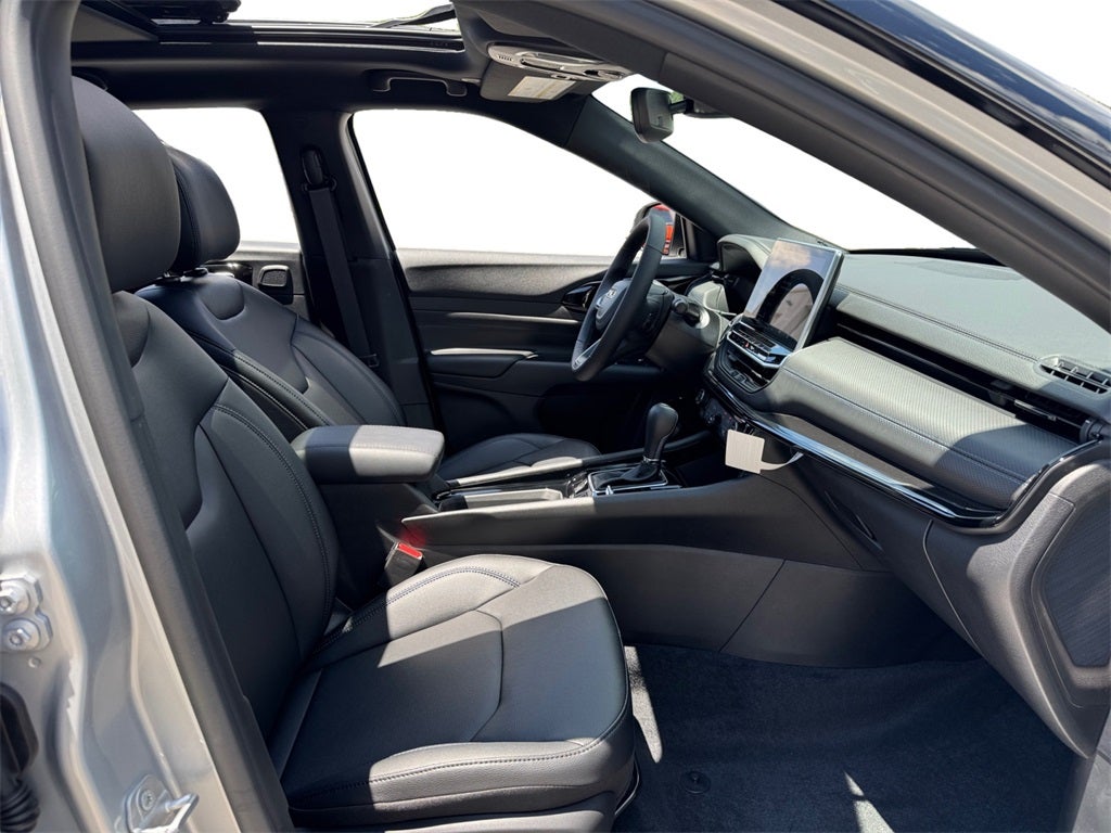 2025 Jeep Compass COMPASS LIMITED 4X4