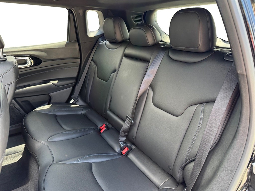 2025 Jeep Compass COMPASS LIMITED 4X4