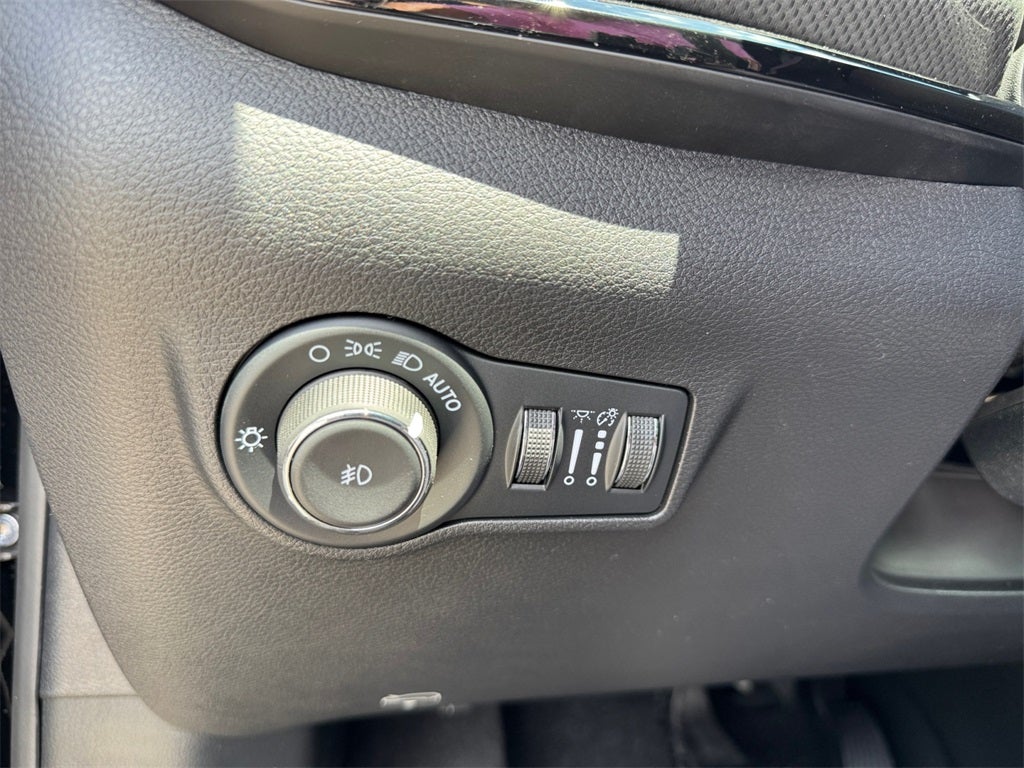 2025 Jeep Compass COMPASS LIMITED 4X4