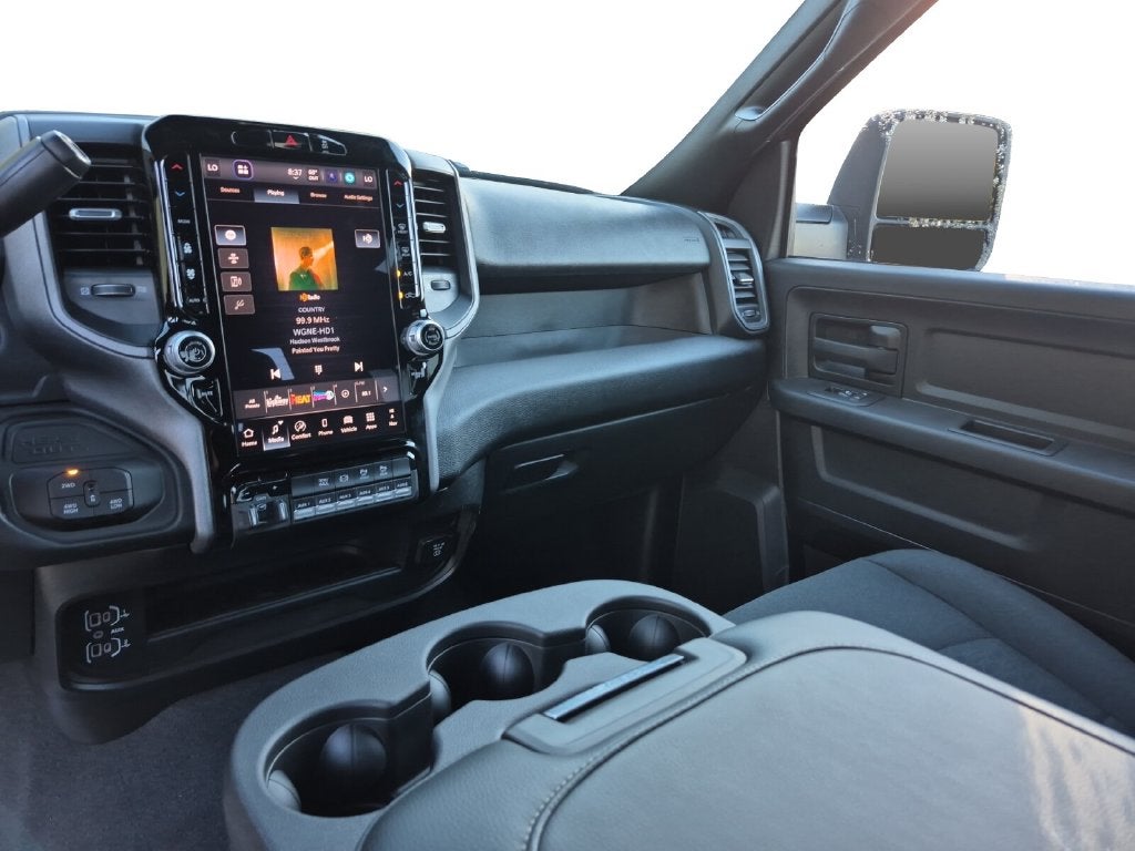2027 RAM Ram 2500 RAM 2500 BLACK EXPRESS CREW CAB 4X4 6'4' BOX