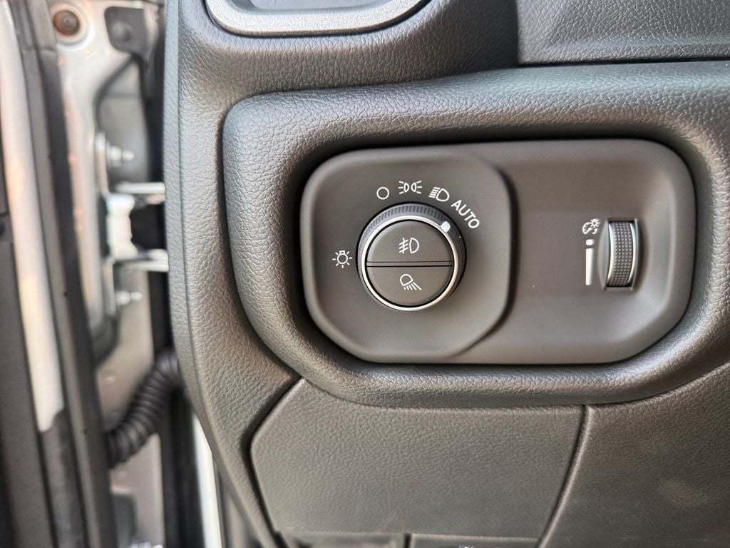 2027 RAM 2500 Black Express