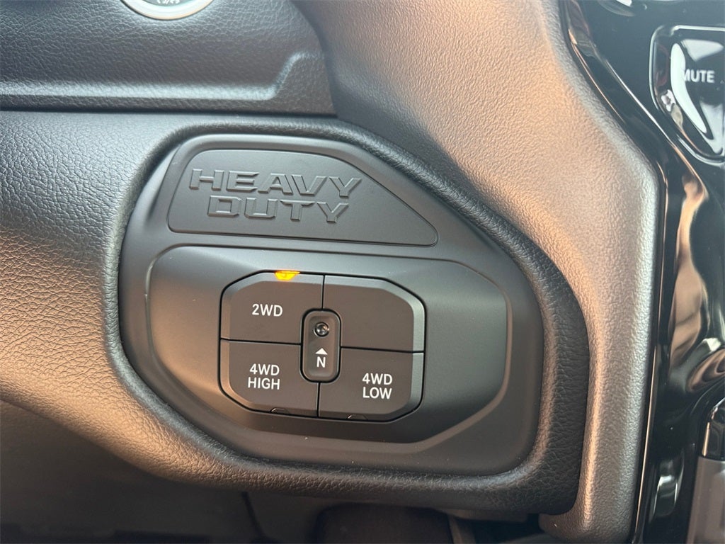 2025 RAM Ram 2500 RAM 2500 BIG HORN CREW CAB 4X4 6'4' BOX