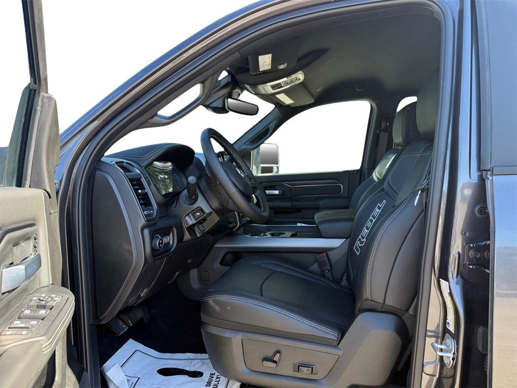 2025 RAM Ram 2500 RAM 2500 REBEL CREW CAB 4X4 6'4' BOX