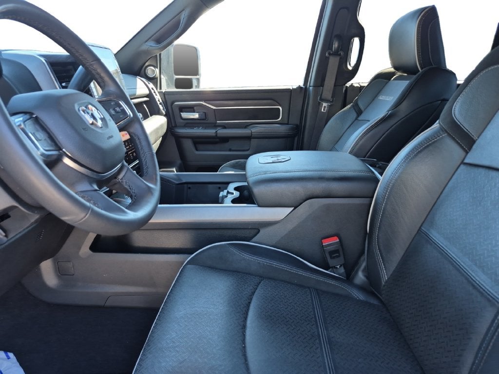 2025 RAM 2500 Laramie Mega Cab 4x4 6'4' Box