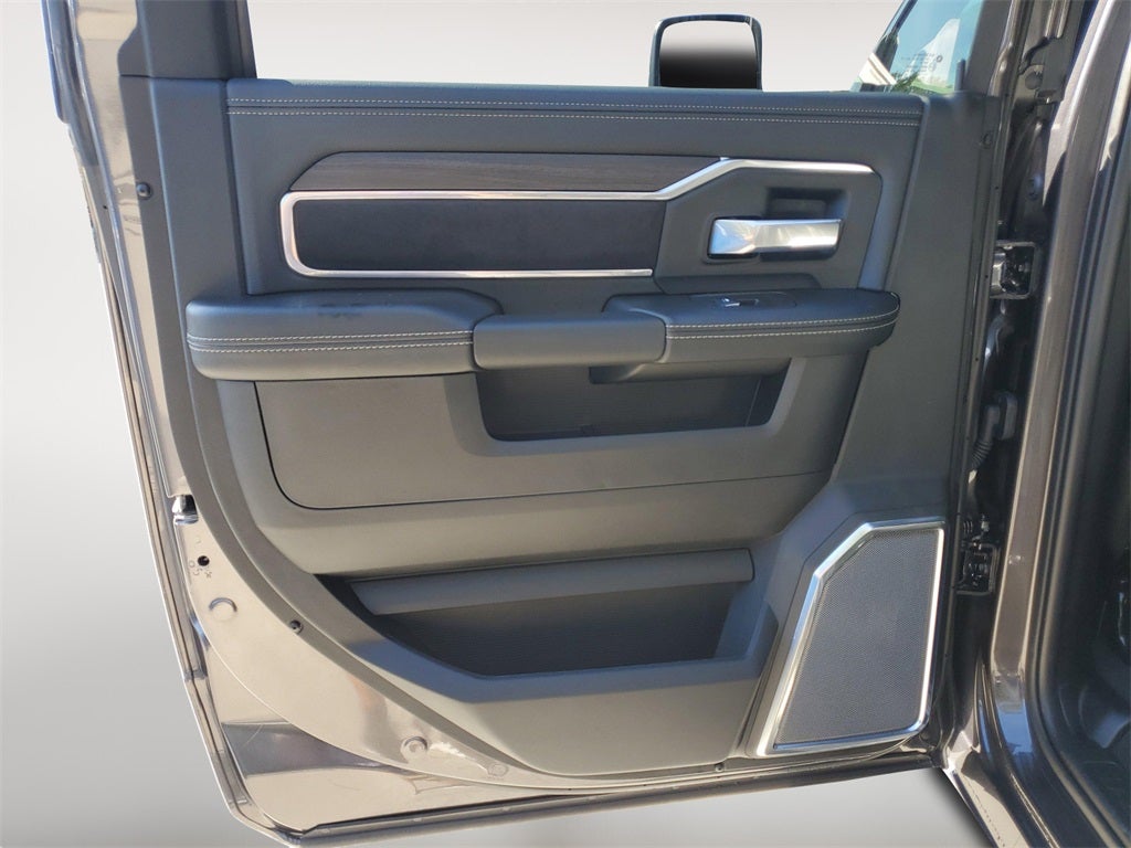 2025 RAM Ram 2500 RAM 2500 LARAMIE MEGA CAB 4X4 6'4' BOX