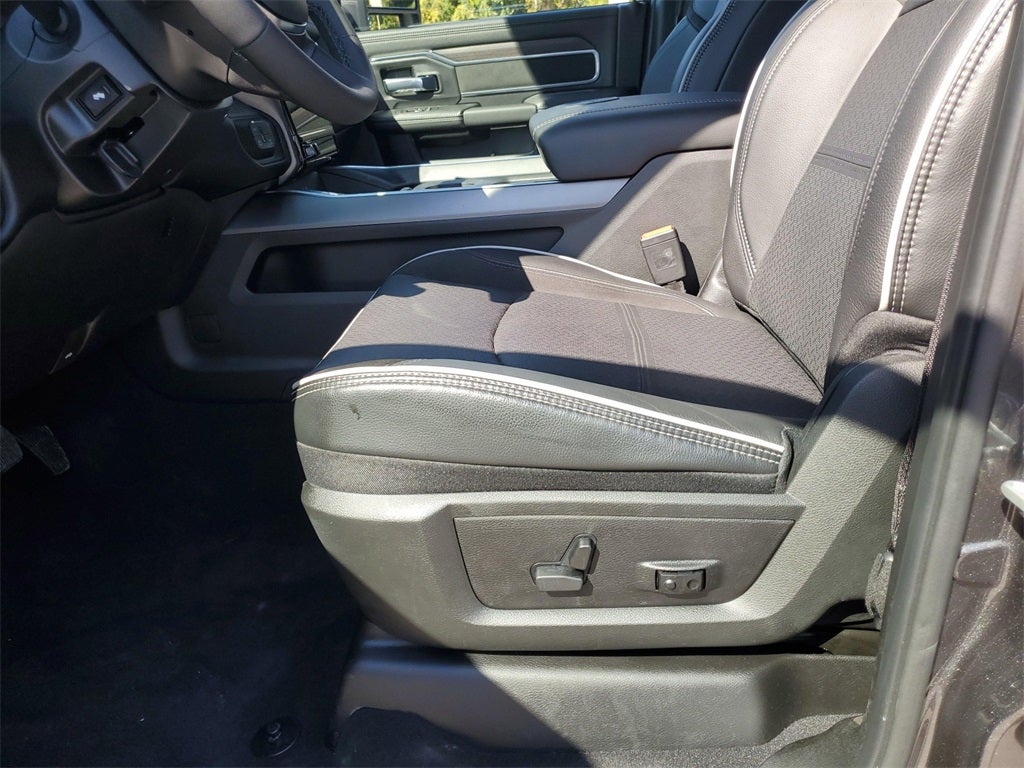 2025 RAM Ram 2500 RAM 2500 LARAMIE MEGA CAB 4X4 6'4' BOX