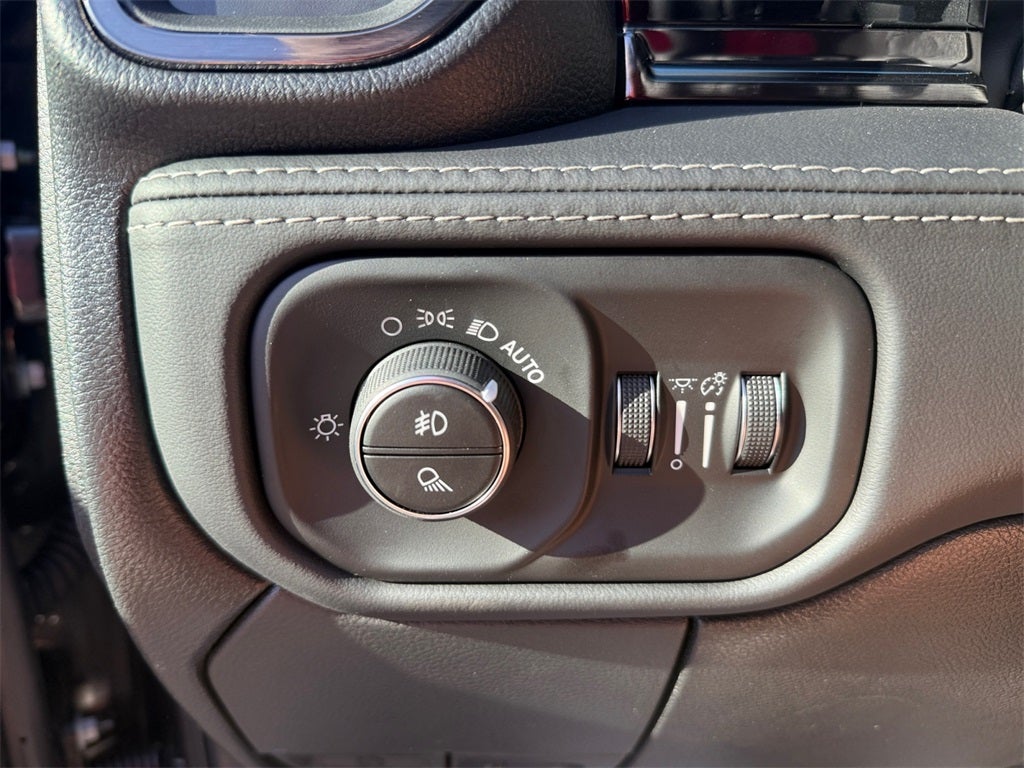 2026 RAM Ram 2500 RAM 2500 LIMITED CREW CAB 4X4 6'4' BOX