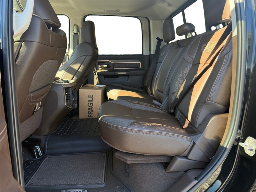 2025 RAM Ram 2500 RAM 2500 LIMITED LONGHORN CREW CAB 4X4 6'4' BOX