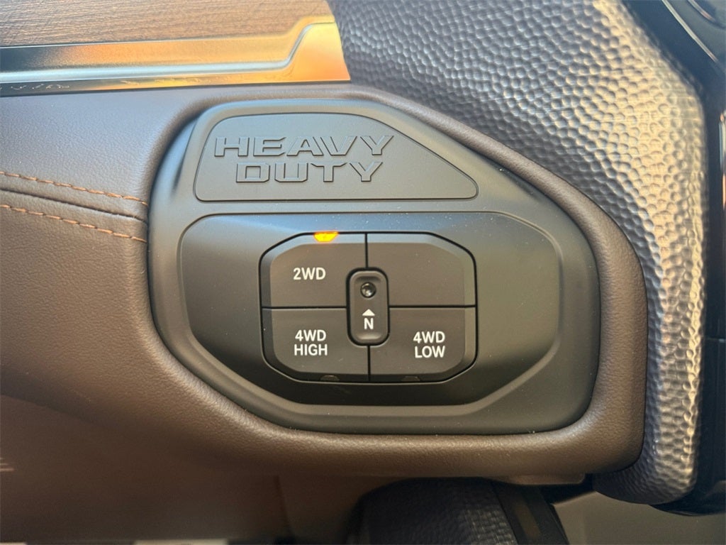 2025 RAM Ram 2500 RAM 2500 LIMITED LONGHORN CREW CAB 4X4 6'4' BOX