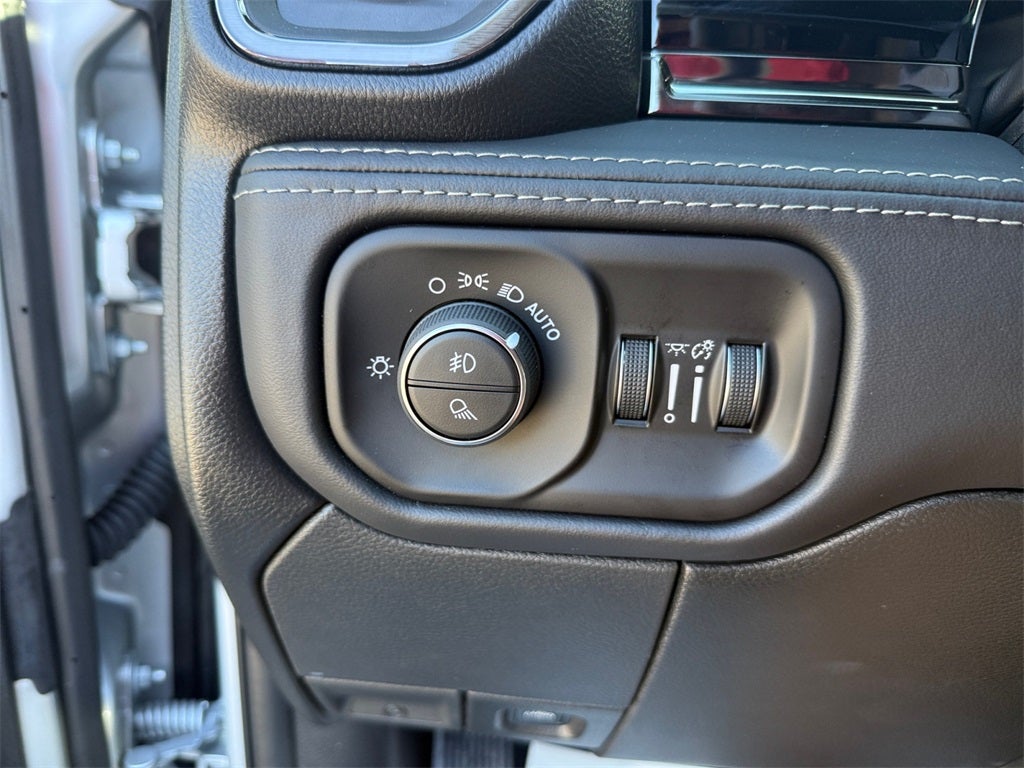 2026 RAM Ram 2500 RAM 2500 LIMITED CREW CAB 4X4 6'4' BOX