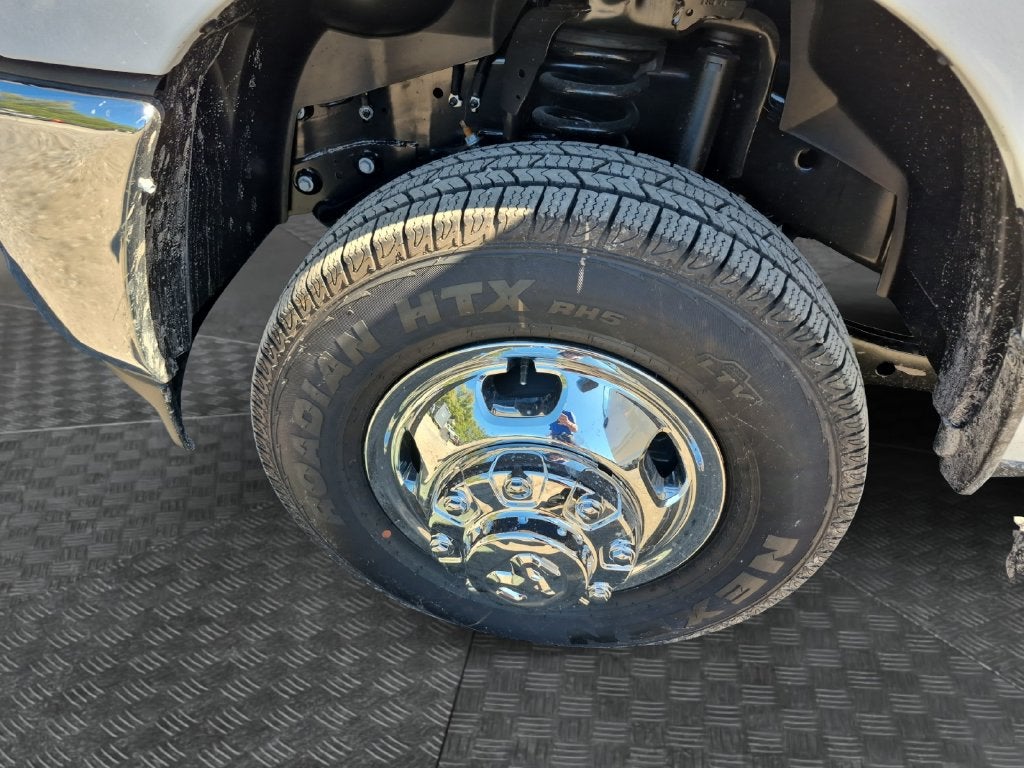 2027 RAM Ram 3500 RAM 3500 TRADESMAN CREW CAB 4X4 8' BOX