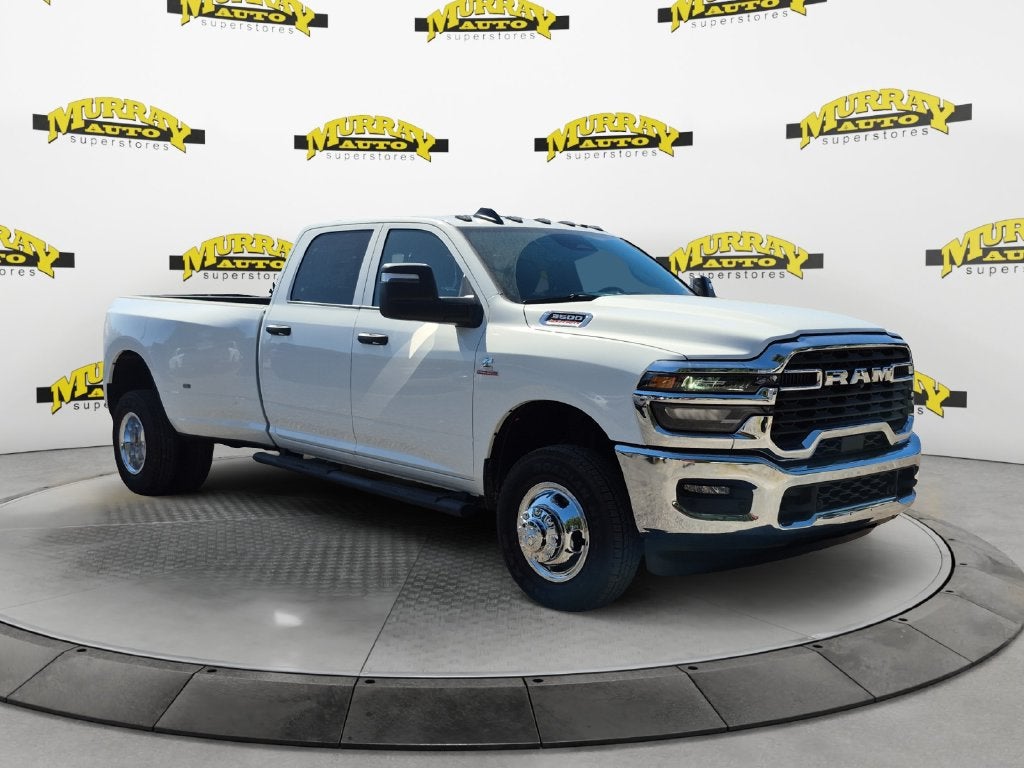 2027 RAM Ram 3500 RAM 3500 TRADESMAN CREW CAB 4X4 8' BOX
