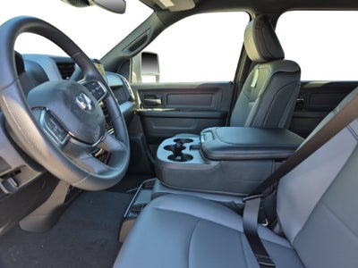 2027 RAM Ram 3500 RAM 3500 TRADESMAN CREW CAB 4X4 8' BOX