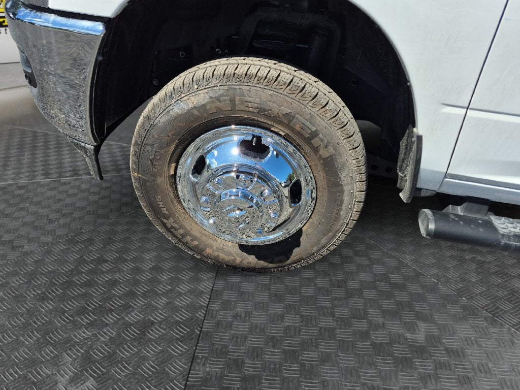 2027 RAM Ram 3500 RAM 3500 TRADESMAN CREW CAB 4X4 8' BOX