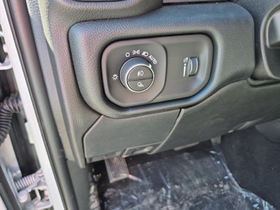 2027 RAM Ram 3500 RAM 3500 TRADESMAN CREW CAB 4X4 8' BOX