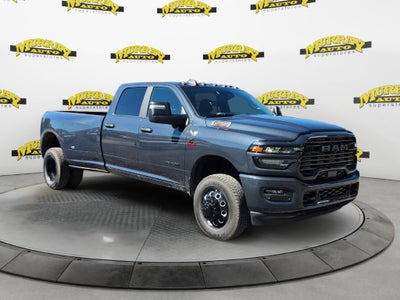 2027 RAM Ram 3500 RAM 3500 BIG HORN CREW CAB 4X4 8' BOX