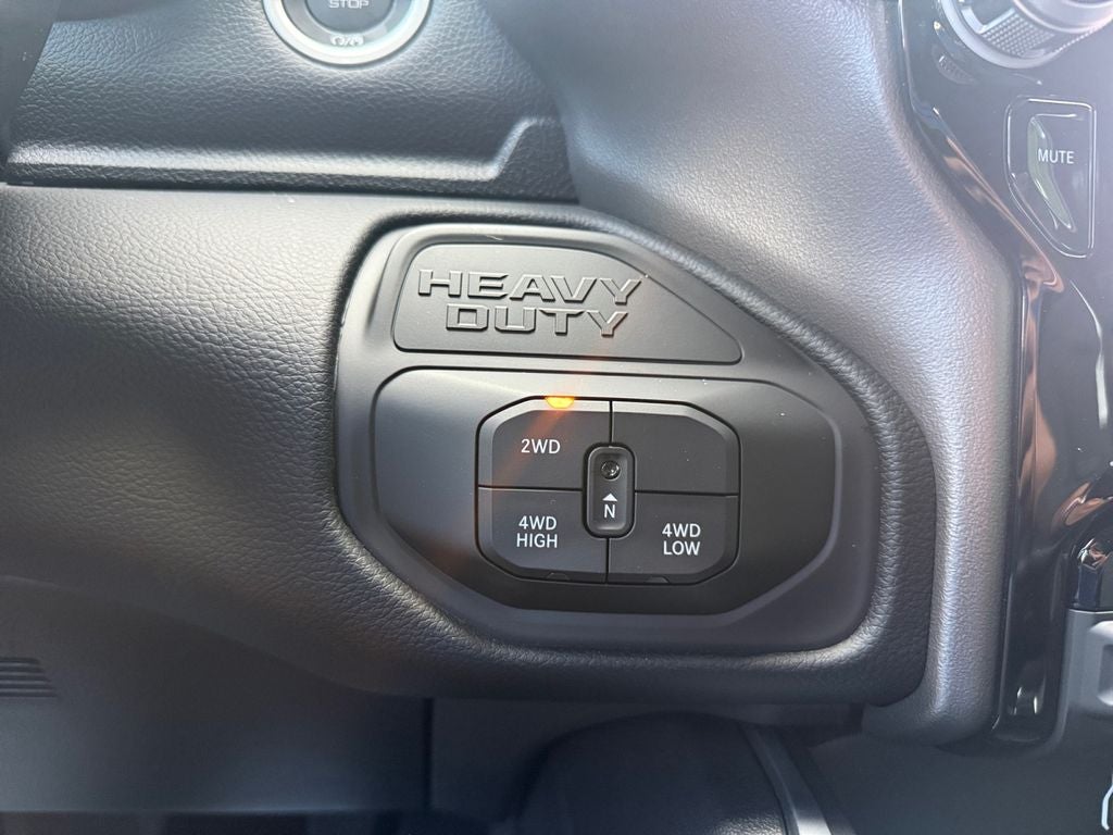 2026 RAM 3500 RAM 3500 BIG HORN CREW CAB 4X4 8' BOX