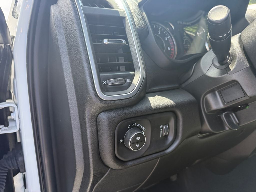 2024 RAM 3500 Big Horn Crew Cab 4x4 8' Box