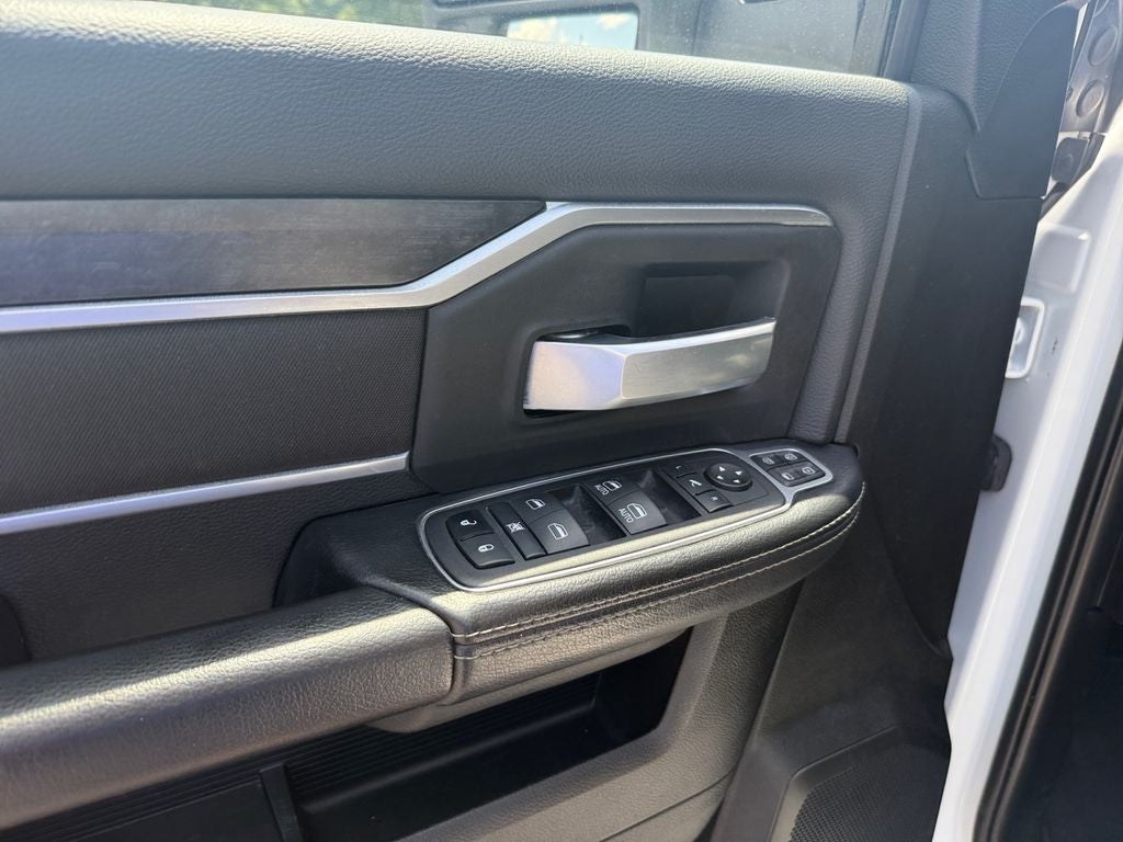 2024 RAM 3500 Big Horn Crew Cab 4x4 8' Box