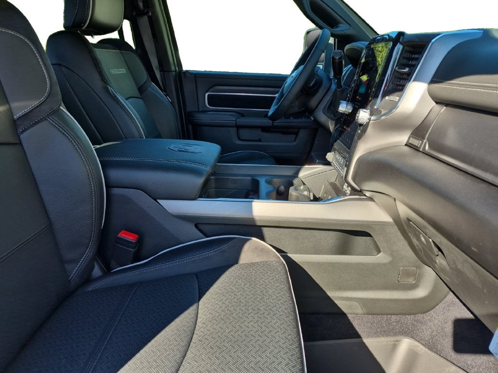 2027 RAM Ram 3500 RAM 3500 LARAMIE CREW CAB 4X4 8' BOX