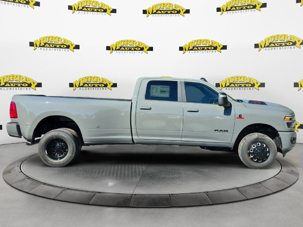 2027 RAM Ram 3500 RAM 3500 LARAMIE CREW CAB 4X4 8' BOX